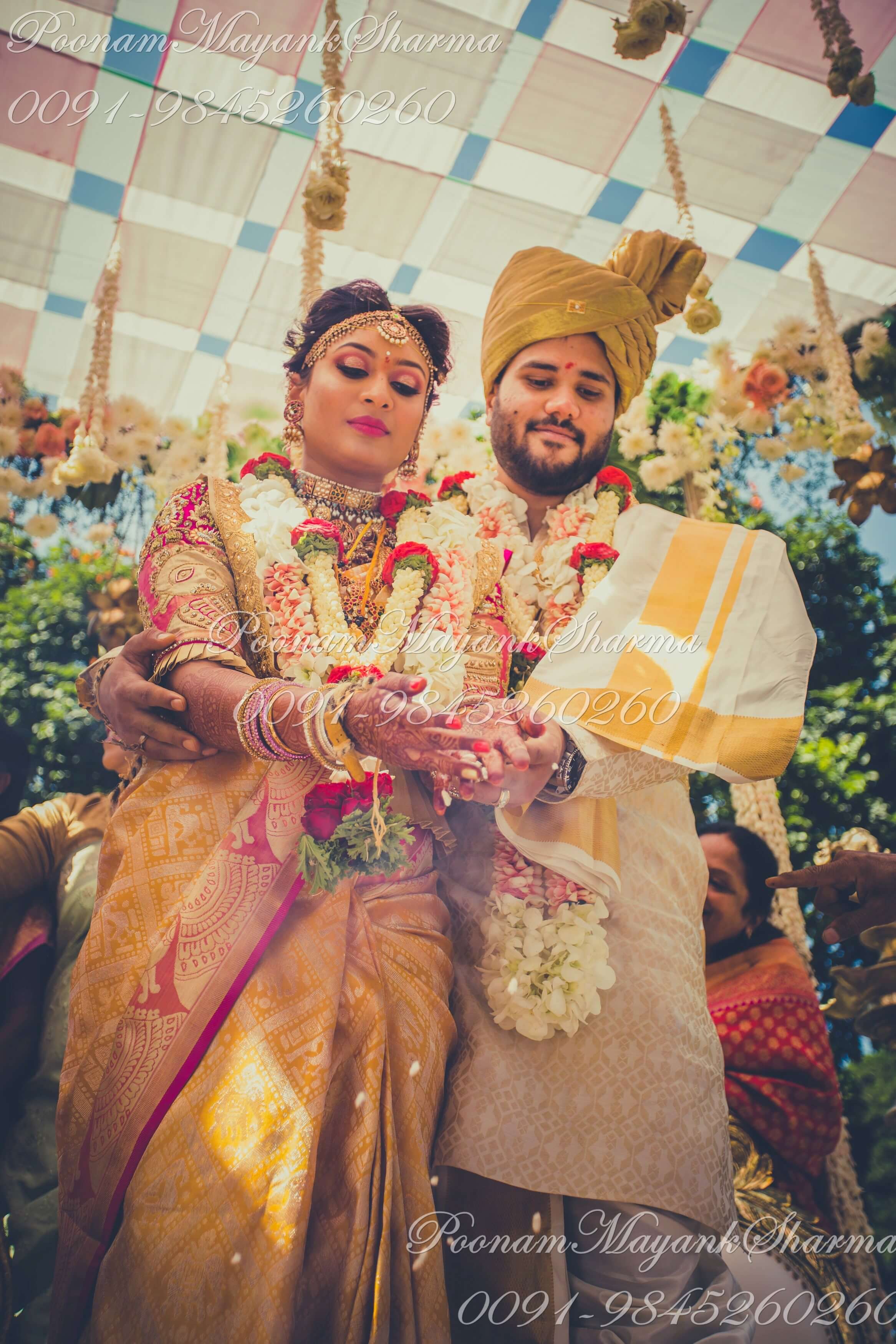 An elegant traditional South Indian wedding ceremony planed by Poonam Mayank Sharma, top wedding planner in Bangalore, specializing in luxury weddings, temple weddings and bespoke event management.